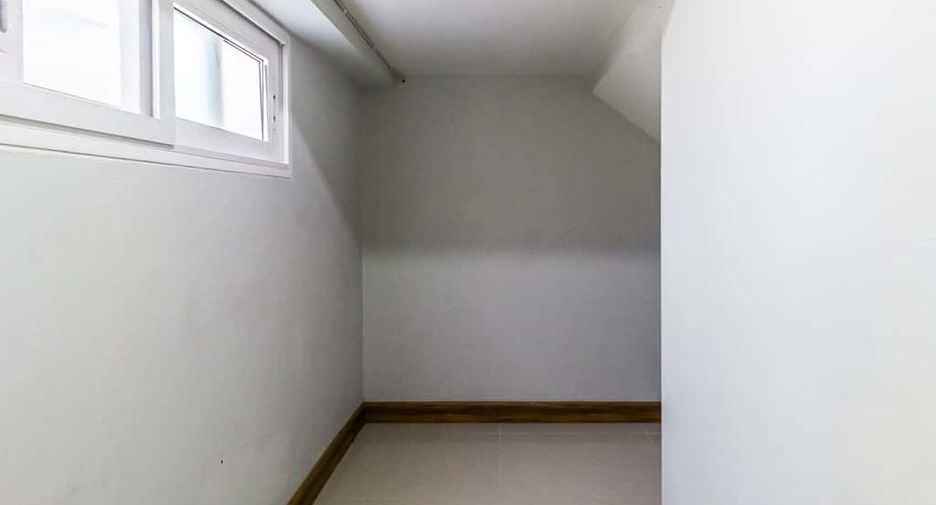 For rent and for sale 3 bedrooms house in Hang Dong, Chiang Mai
