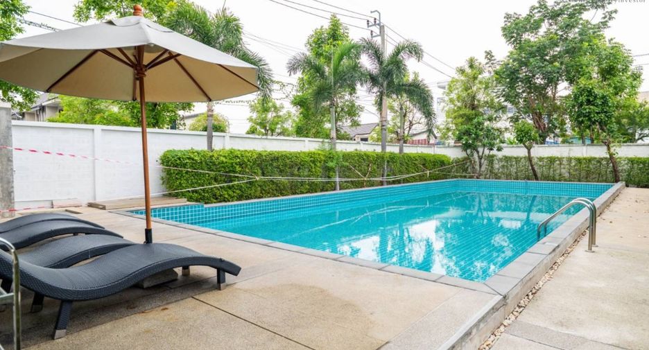 Haus zum Kauf mit 4 Zimmer in Khlong Sam Wa, Bangkok