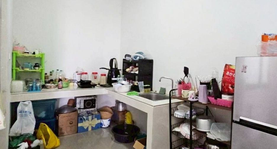 For sale 2 bedrooms townhouse in Mueang Chon Buri, Chonburi