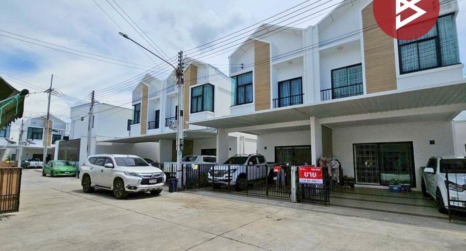 For sale 2 bedrooms townhouse in Mueang Chon Buri, Chonburi