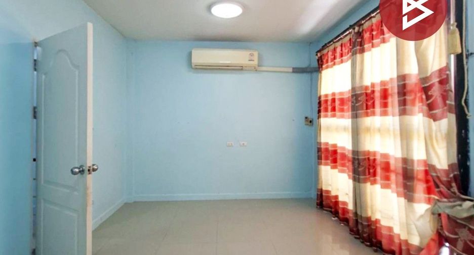 Reihenhaus zum Kauf mit 3 Zimmer in Si Racha, Chonburi