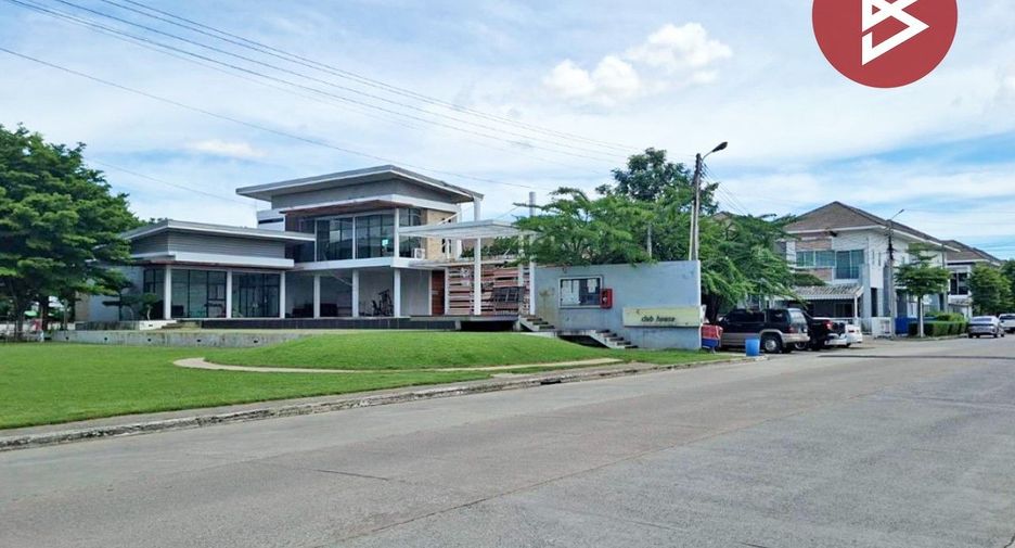 Reihenhaus zum Kauf mit 3 Zimmer in Si Racha, Chonburi