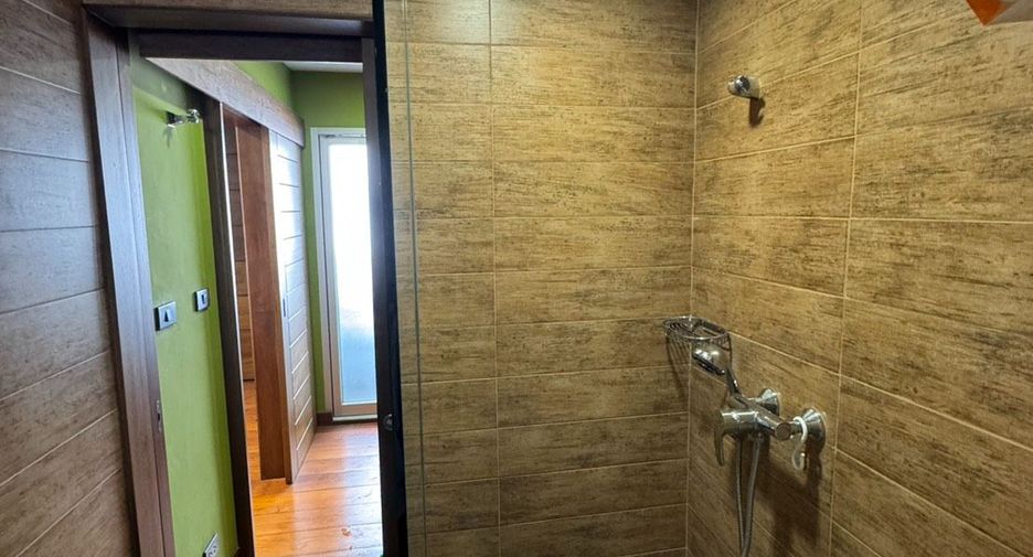 For rent 1 bed condo in Yan Nawa, Bangkok