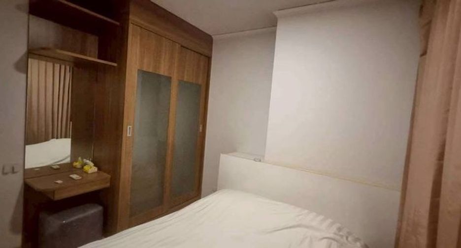 For sale 1 bed condo in Si Racha, Chonburi