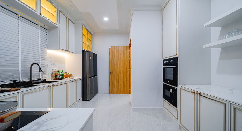 Haus zum Kauf mit 4 Zimmer in East Pattaya, Pattaya