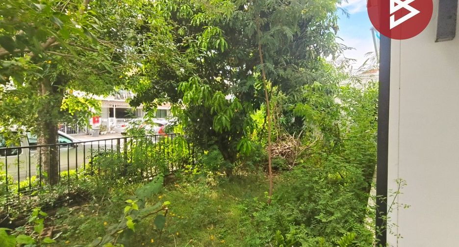 出售 3 卧室 联排别墅 在 Mueang Samut Prakan, Samut Prakan