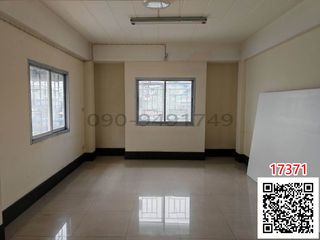 For rent 4 ベッドルーム retail Space in Nong Khaem, Bangkok