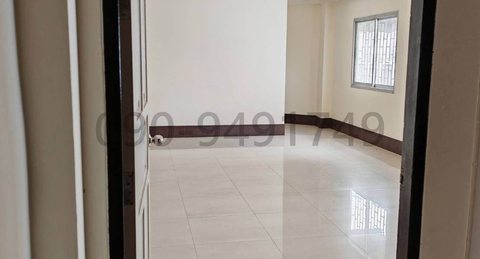 For rent 4 bedrooms retail Space in Nong Khaem, Bangkok