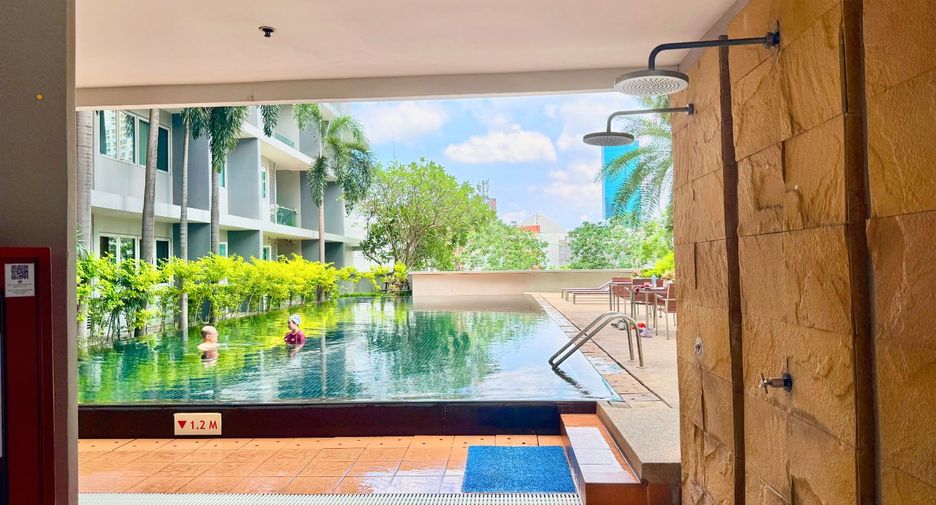 À vendre 3 chambres condo à Yan Nawa, Bangkok