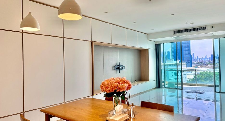 À vendre 3 chambres condo à Yan Nawa, Bangkok