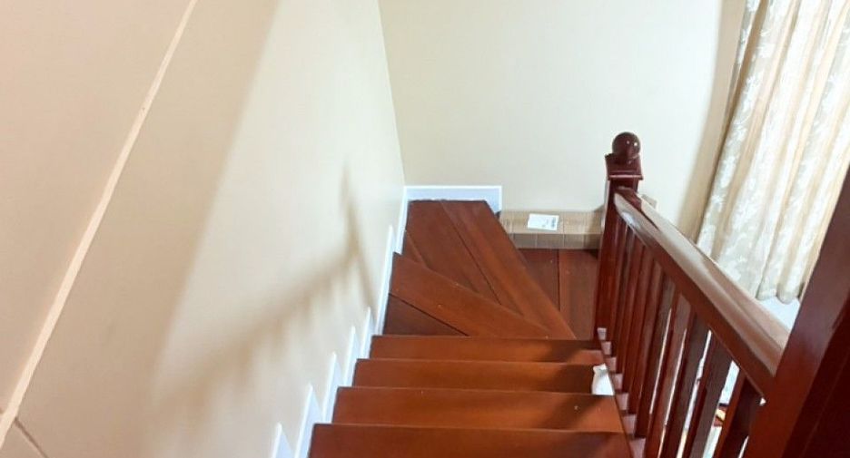 For sale 3 bedrooms townhouse in Bang Phli, Samut Prakan