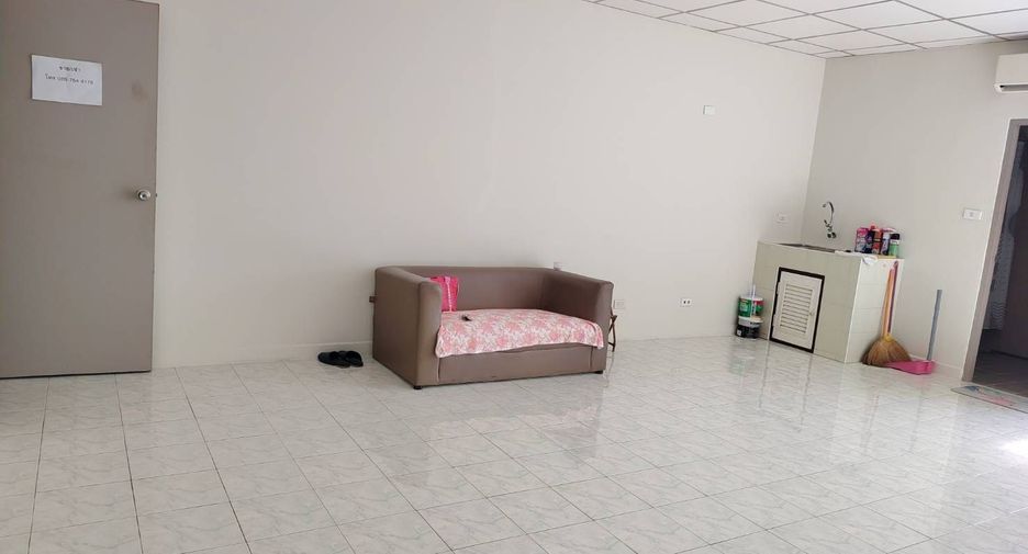 For sale 1 bed condo in Suan Luang, Bangkok