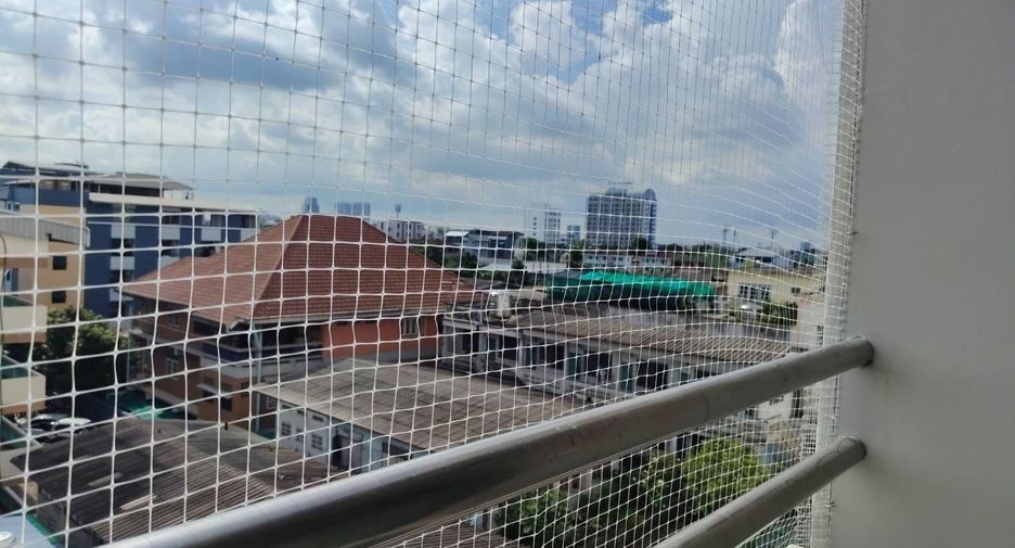 For sale 1 bed condo in Suan Luang, Bangkok