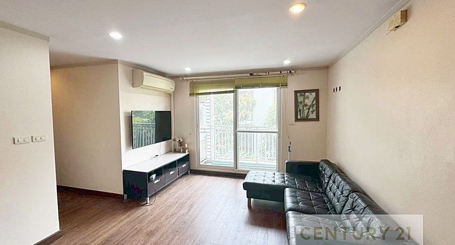 For rent 2 ベッドルーム condo in Yan Nawa, Bangkok