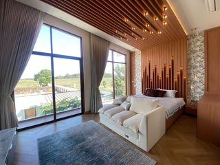Villa en venta de 5 habitaciones en Bang Lamung, Chonburi