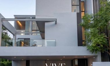 Haus zur Miete und zum Kauf mit 4 Zimmer in Saphan Sung, Bangkok
