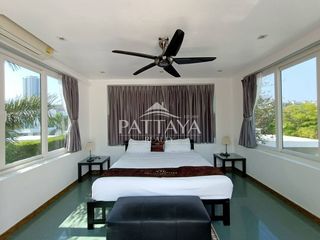 For rent and for sale 4 bedrooms villa in Bang Lamung, Chonburi