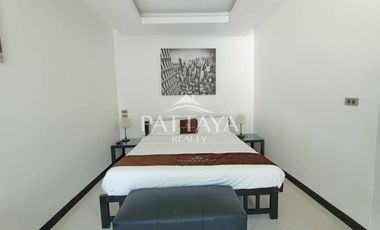For rent and for sale 4 bedrooms villa in Jomtien, Pattaya