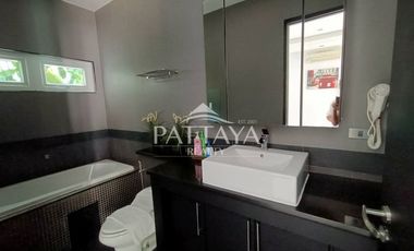 For rent and for sale 4 bedrooms villa in Jomtien, Pattaya