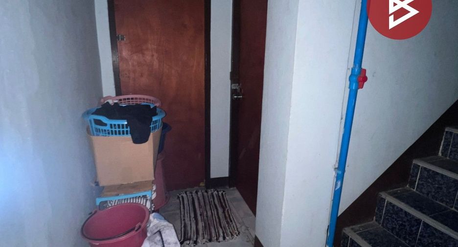 For sale 19 bedrooms retail Space in Sai Mai, Bangkok