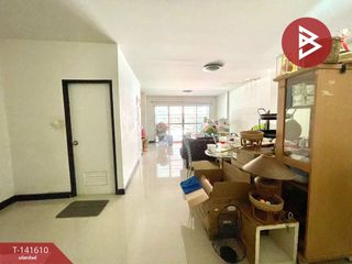 For sale 3 bedrooms townhouse in Mueang Chon Buri, Chonburi