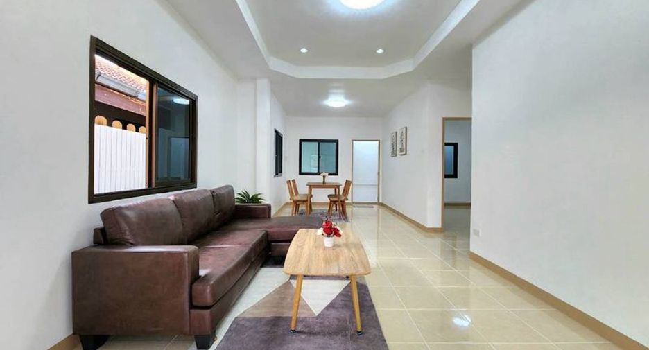 Casa en venta de 2 habitaciones en Si Racha, Chonburi
