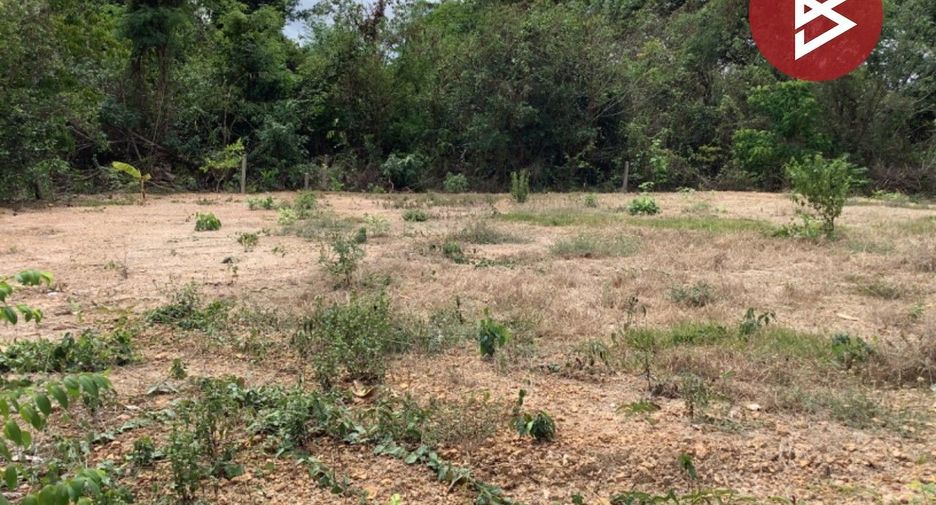 À vendre terrain à Mueang Uttaradit, Uttaradit