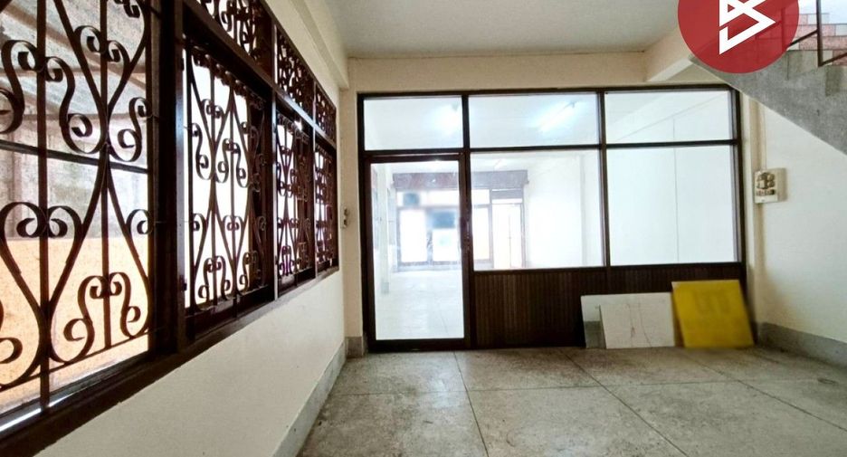 Casa adosada en venta de 1 habitaciones en Phra Samut Chedi, Samut Prakan