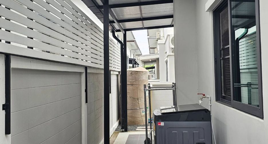Haus zur Miete und zum Kauf mit 3 Zimmer in Saraphi, Chiang Mai