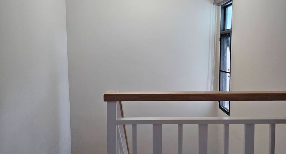 Haus zur Miete und zum Kauf mit 3 Zimmer in Saraphi, Chiang Mai