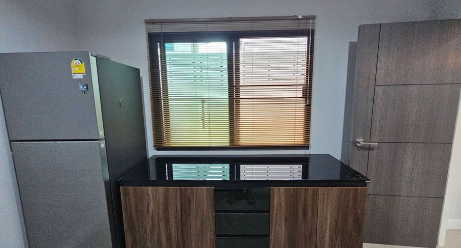 Haus zur Miete und zum Kauf mit 3 Zimmer in Saraphi, Chiang Mai