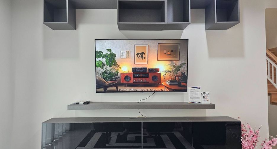 Haus zur Miete und zum Kauf mit 3 Zimmer in Saraphi, Chiang Mai