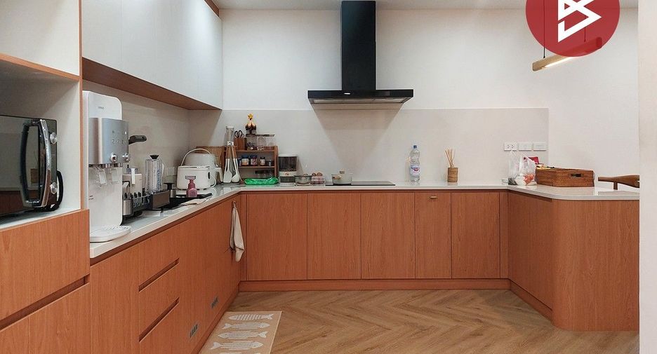 For sale 3 bedrooms house in Lat Krabang, Bangkok