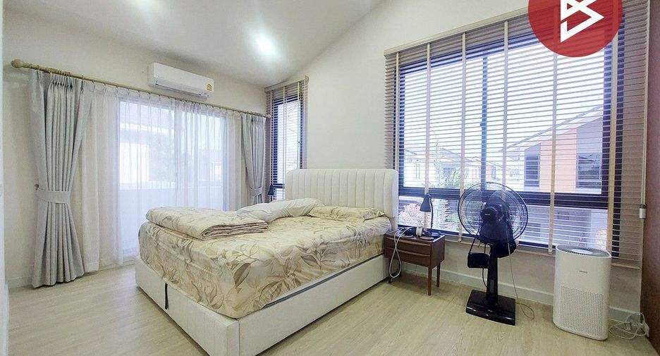 For sale 3 bedrooms house in Lat Krabang, Bangkok