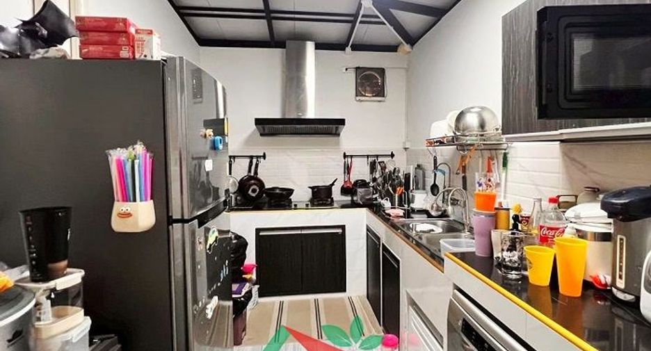 For sale 3 bedrooms townhouse in Khlong Sam Wa, Bangkok