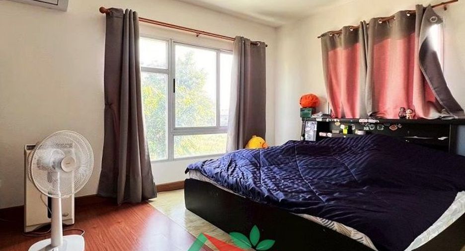 For sale 3 bedrooms townhouse in Khlong Sam Wa, Bangkok