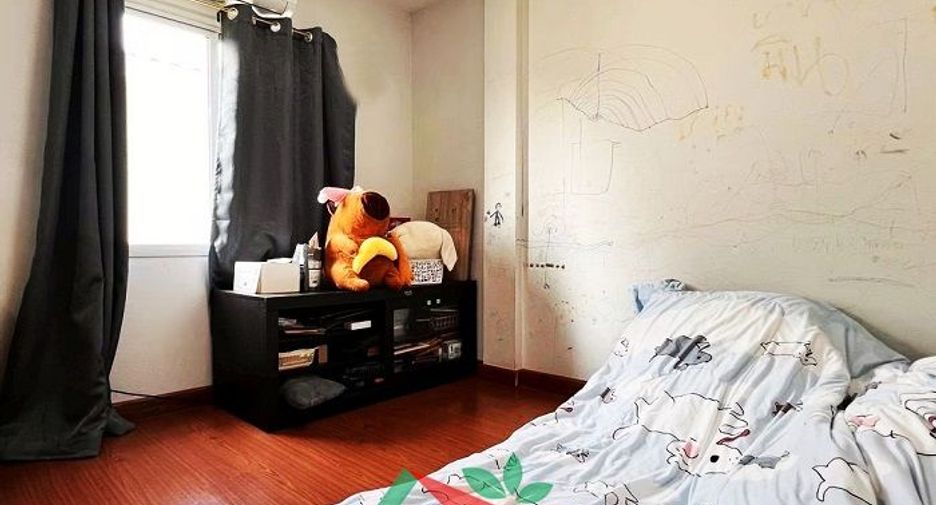 For sale 3 bedrooms townhouse in Khlong Sam Wa, Bangkok