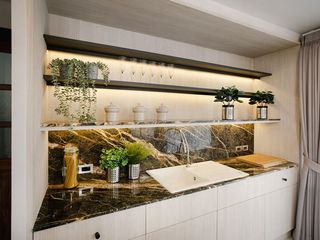 Villa zur Miete und zum Kauf mit 4 Zimmer in Mueang Chiang Mai, Chiang Mai
