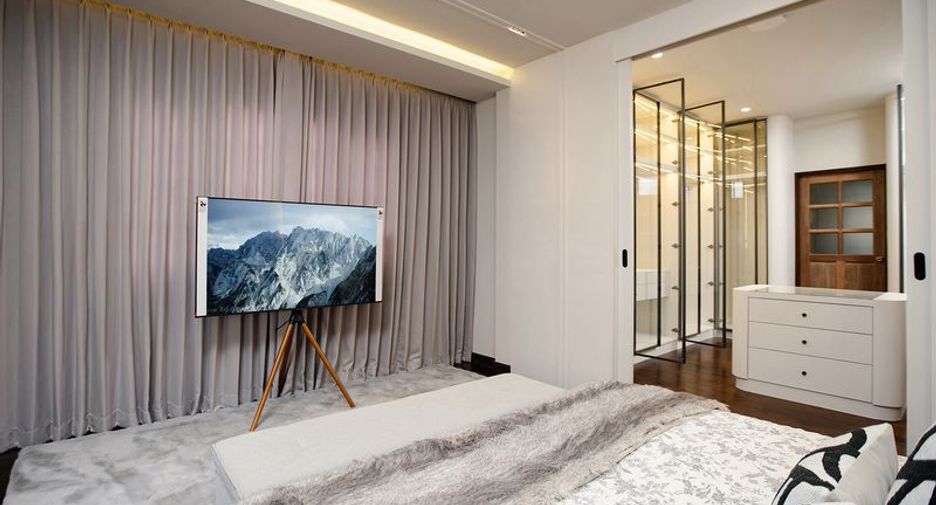 For rent and for sale 4 bedrooms villa in Mueang Chiang Mai, Chiang Mai