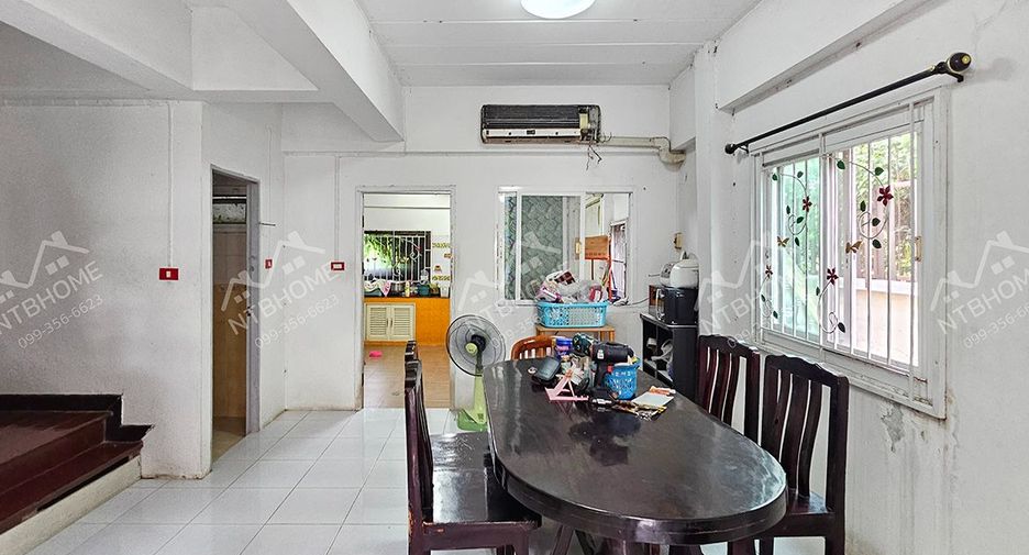 À vendre 3 chambres maison de ville à Bang Bua Thong, Nonthaburi