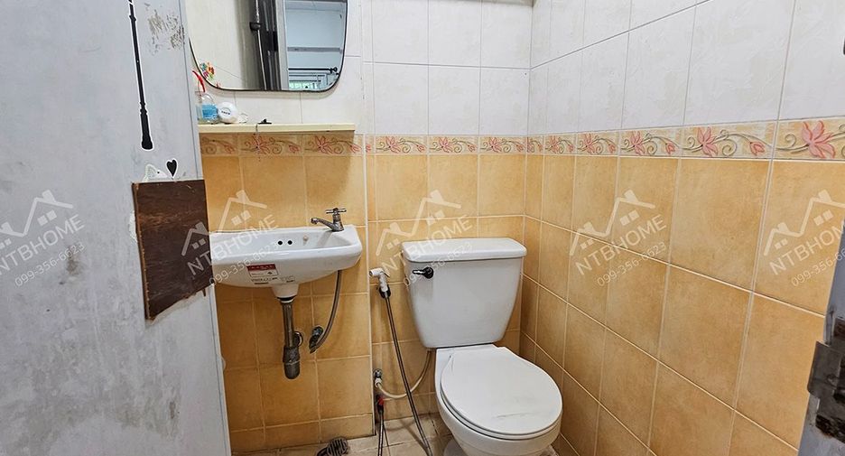 À vendre 3 chambres maison de ville à Bang Bua Thong, Nonthaburi