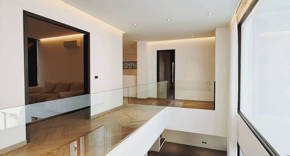 À vendre 5 chambres villa à San Sai, Chiang Mai