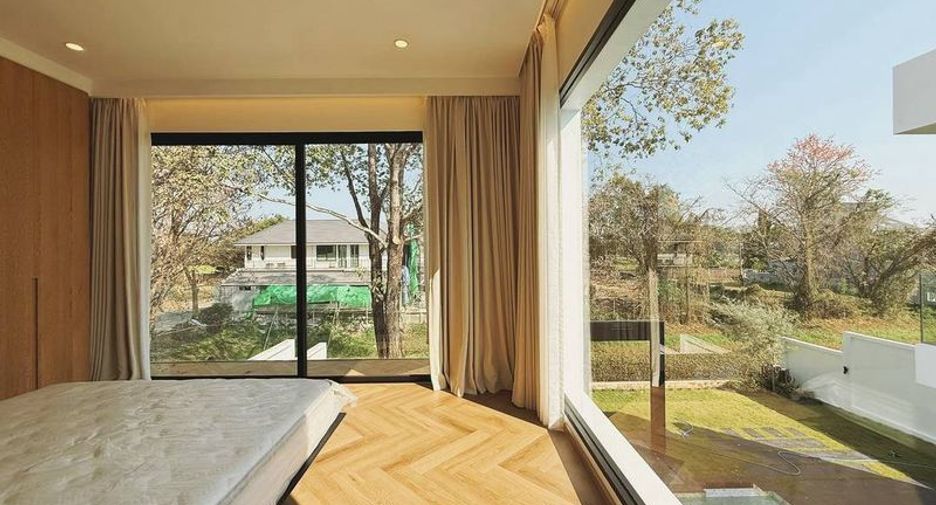 À vendre 5 chambres villa à San Sai, Chiang Mai