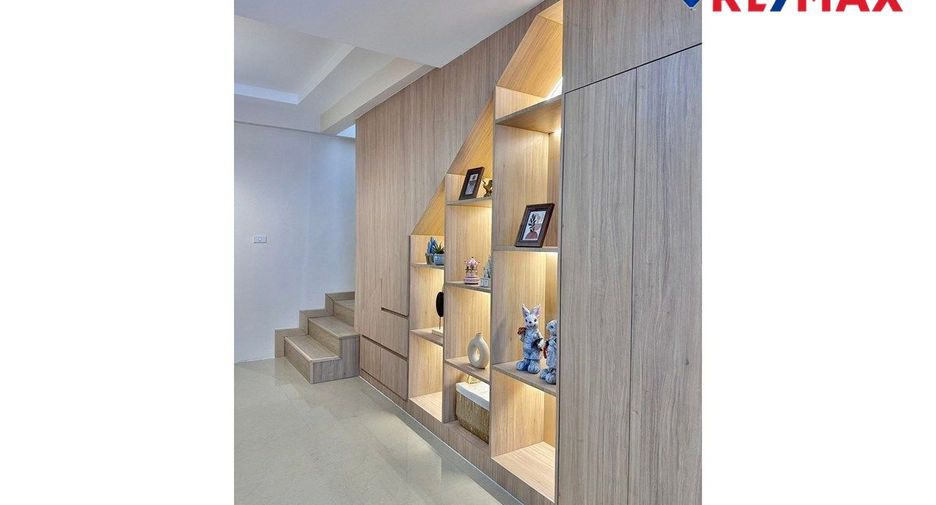 For sale 2 bedrooms house in East Pattaya, Pattaya