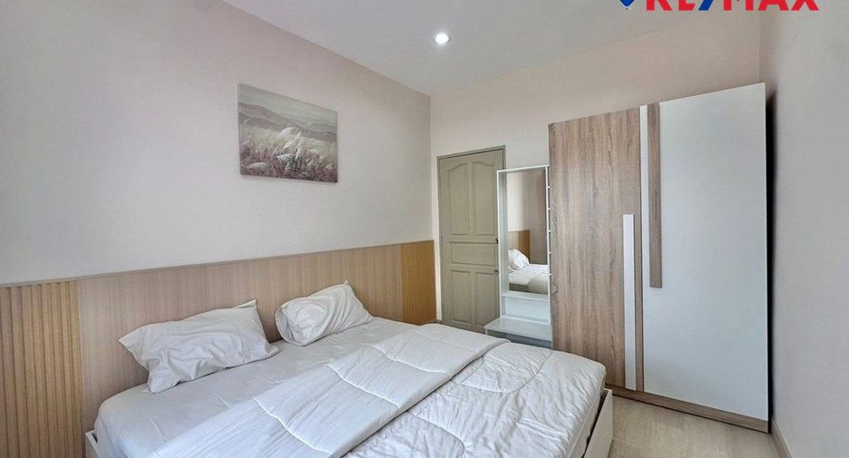 For sale 2 bedrooms house in East Pattaya, Pattaya