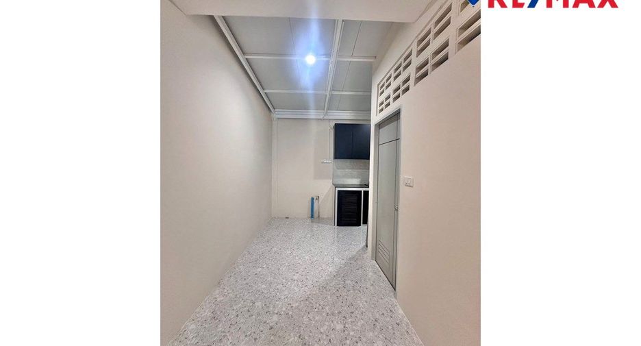 For sale 2 bedrooms house in East Pattaya, Pattaya