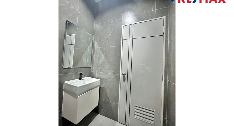 For sale 2 bedrooms house in East Pattaya, Pattaya