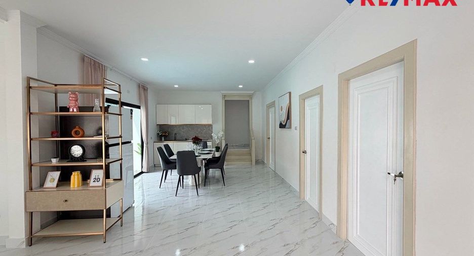 For sale 4 bedrooms house in South Pattaya, Pattaya