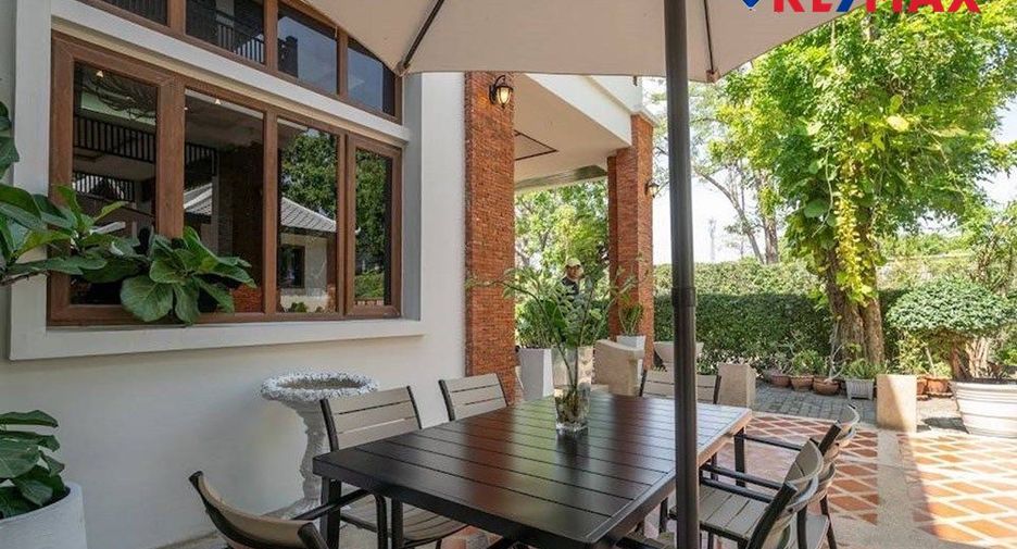 Haus zum Kauf mit 5 Zimmer in Central Pattaya, Pattaya