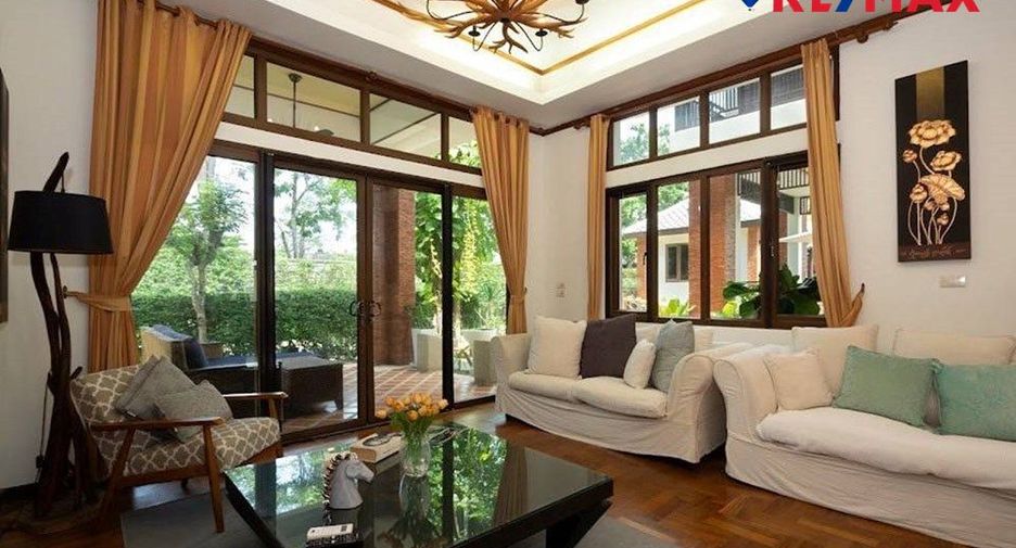Haus zum Kauf mit 5 Zimmer in Central Pattaya, Pattaya
